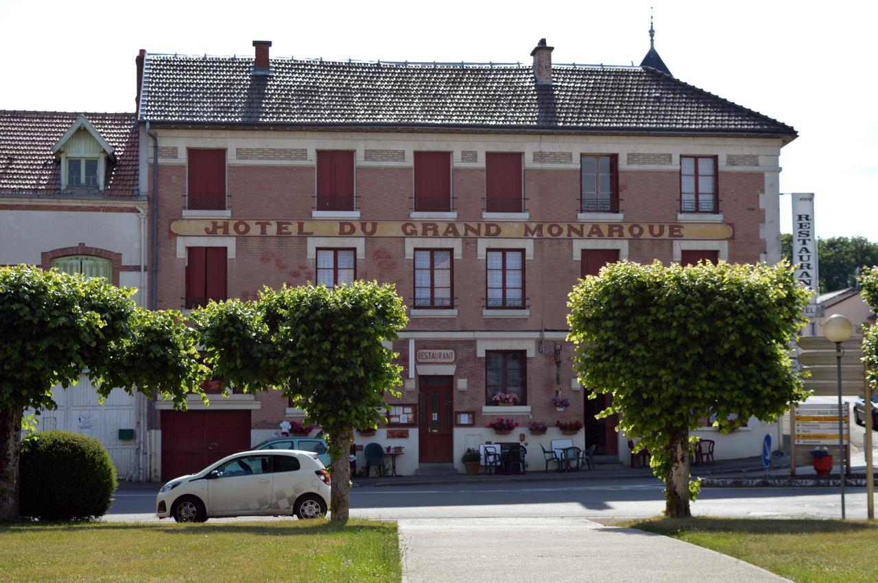 Hotel Du Grand Monarque Varennes-en-Argonne Exterior photo